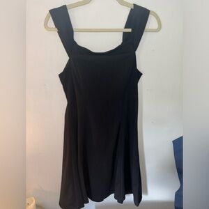 Perfect little black dress !!!